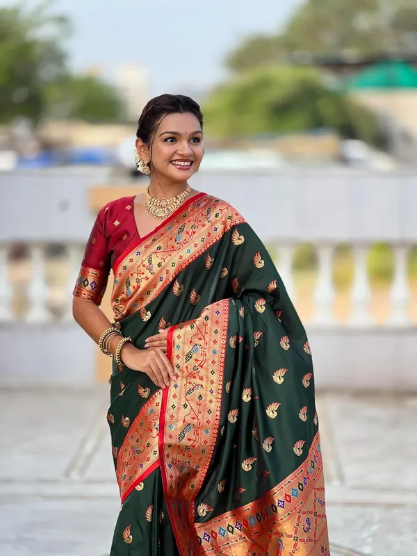 WoMensilk_Paithani_Saree_With_Unstitched_Blouse_Piece
