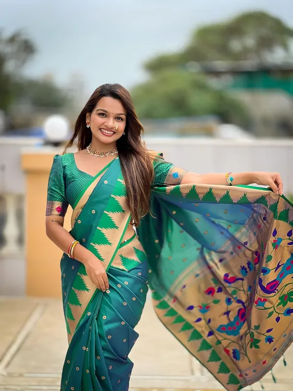 WoMensilk_Blend_Paithani_Saree_With_Unstitched_Blouse_Piece