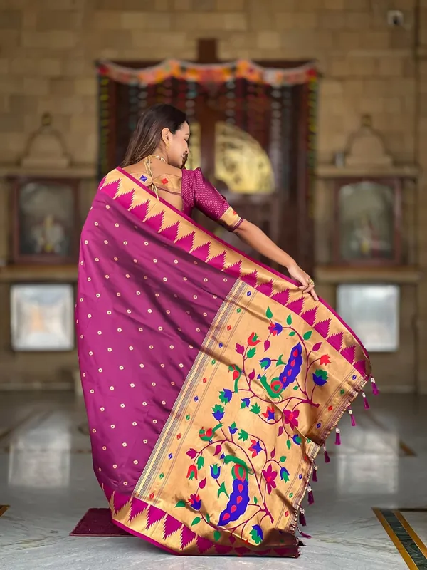 WoMensilk_Blend_Paithani_Saree_With_Unstitched_Blouse_Piece