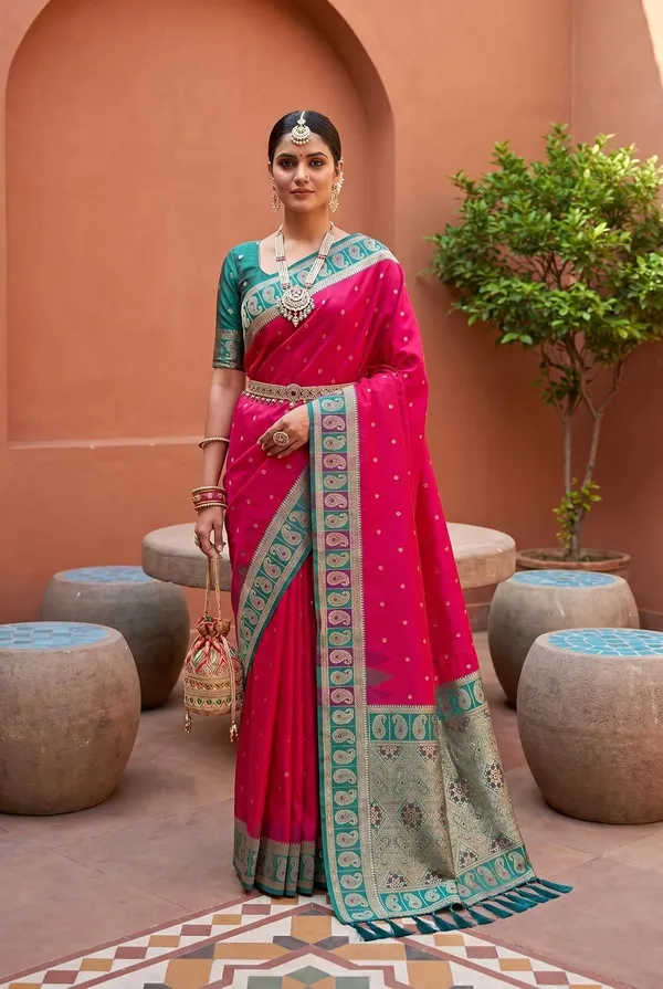 Banarasi_Silk_Saree_With_Unstitched_Blouse_Piece