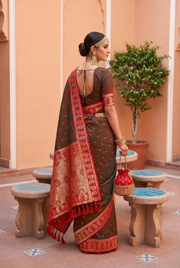 Banarasi_Silk_Saree_With_Blouse_Piece