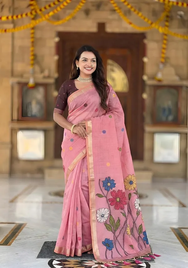 Women_Linen_Blend_Saree_With_Blouse_Piece
