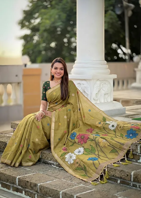 Linen_Blend_Saree_With_Blouse_Piece