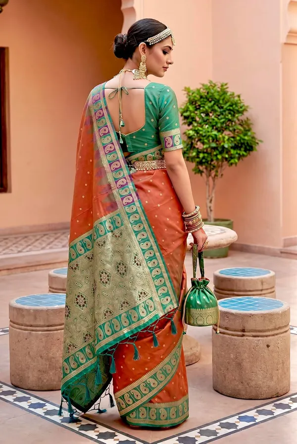 Banarasi_Silk_Saree_With_Blouse_Piece