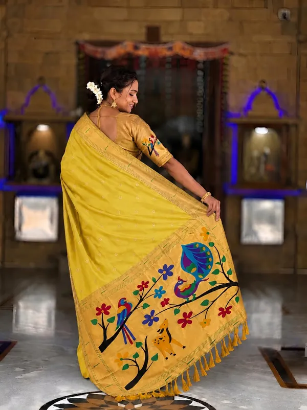 Paithani_Silk_Saree_With_Blouse_Piece
