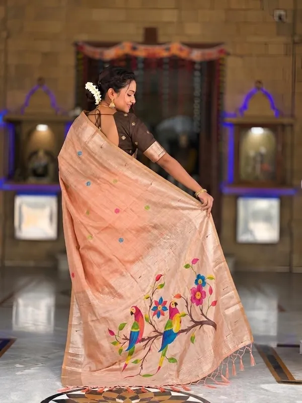 Women_Cotton_Silk_Saree_With_Blouse_Piece