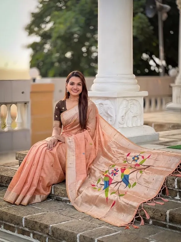 Women_Cotton_Silk_Saree_With_Blouse_Piece