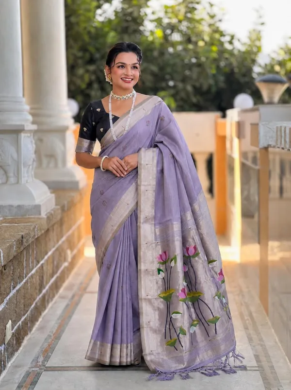 Cotton_Saree_With_Lotus_Floral_Design