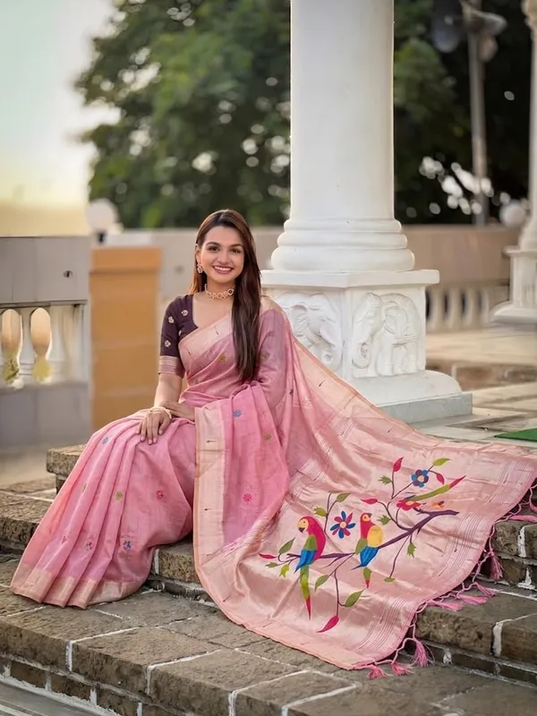 Women_Cotton_Silk_Saree_With_Unstitched_Blouse_Piece