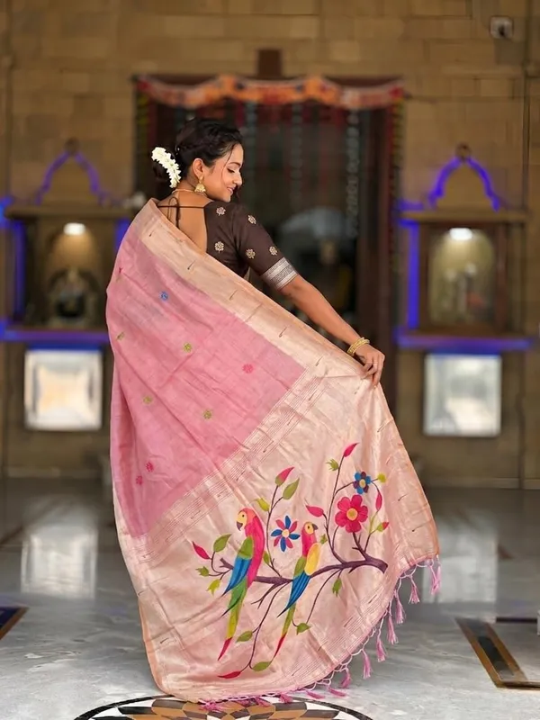 Women_Cotton_Silk_Saree_With_Unstitched_Blouse_Piece