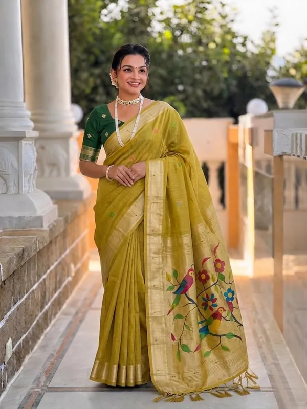 Women_Cotton_Silk_Saree_With_Unstitched_Blouse_Piece