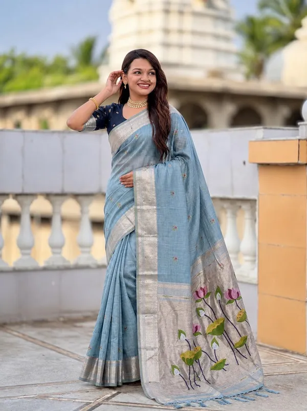 Cotton_Saree_With_Lotus_Floral_Design