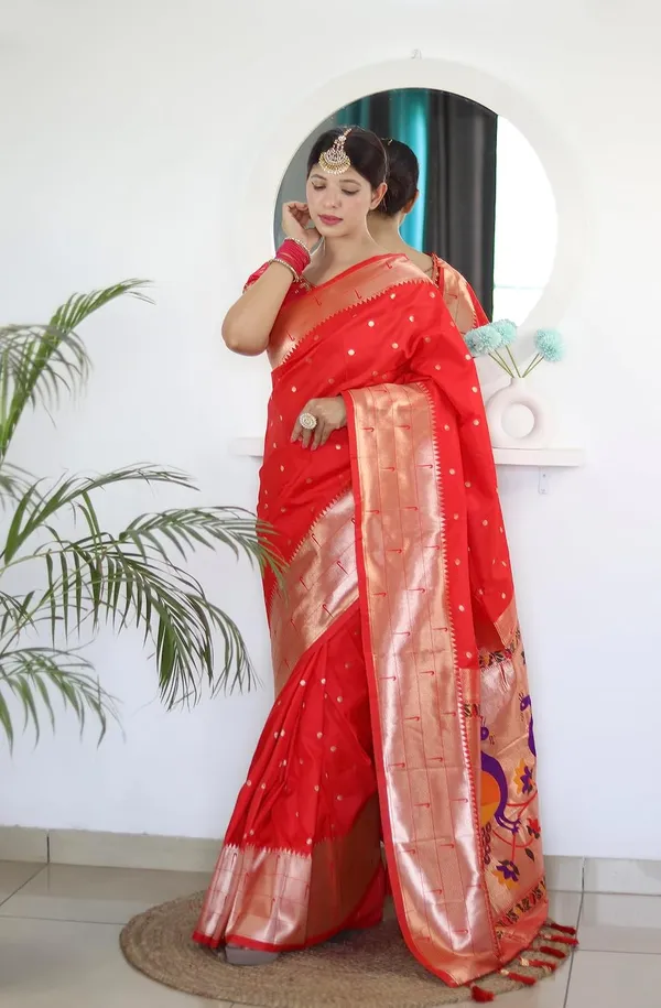 Paithani_Silk_Saree_With_Unstitched_Blouse