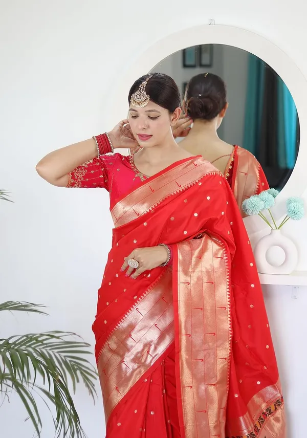 Paithani_Silk_Saree_With_Unstitched_Blouse