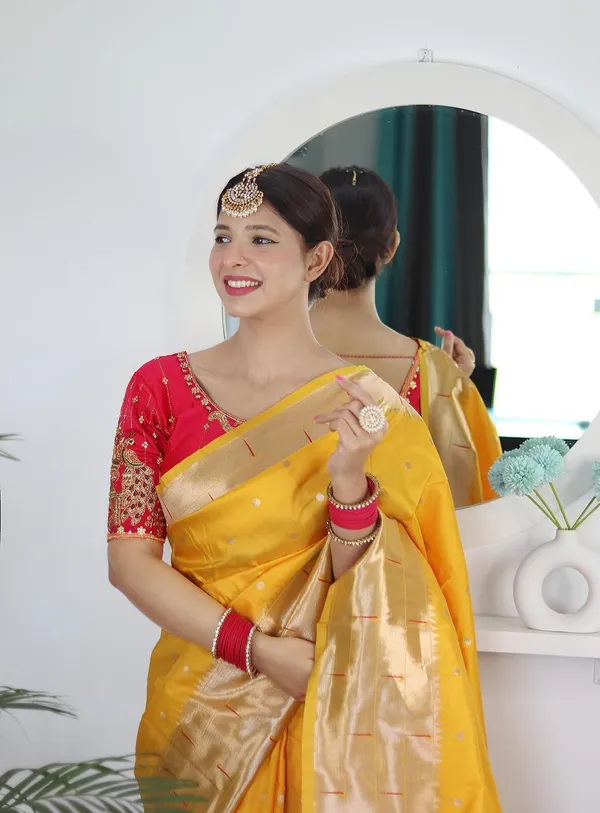 Women_Paithani_Silk_Saree_With_Unstitched_Blouse_Piece