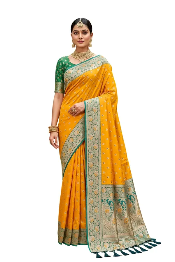 Silk_Saree_With_Zari_Weaving_And_Blouse_Piece