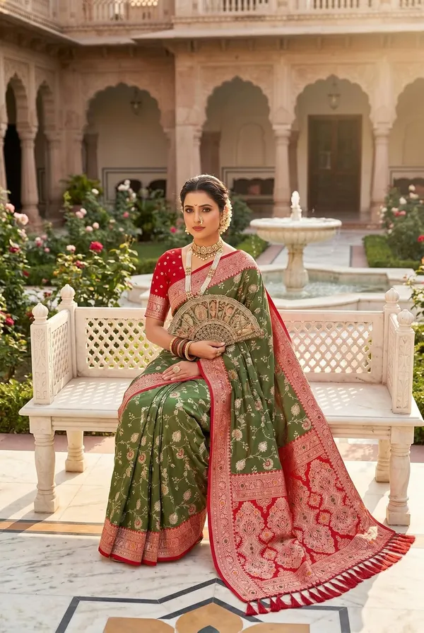 Banarasi_Silk_Saree_With_Blouse_Piece