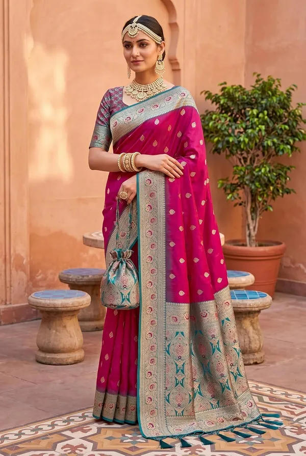 Silk_Saree_With_Zari_Weaving_And_Unstitched_Blouse_Piece