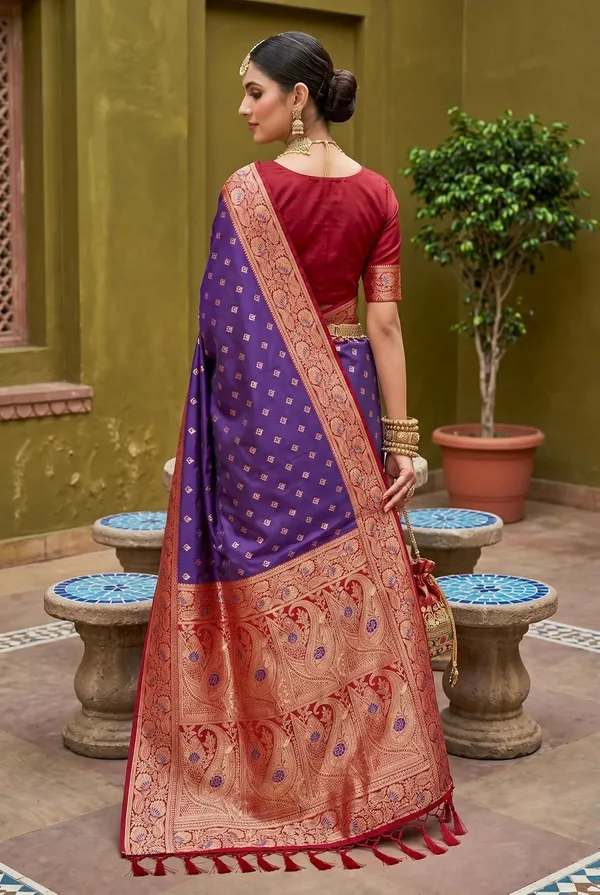 Silk_Saree_With_Blouse_Piece