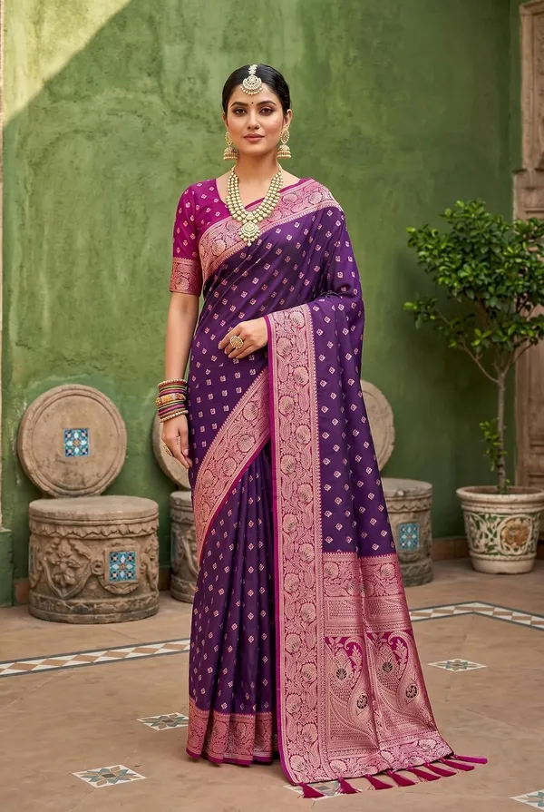 Silk_Saree_With_Zari_Weaving_And_Blouse_Piece