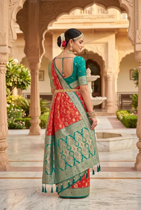 Banarasi_Silk_Saree_With_Blouse_Piece