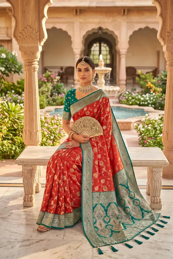 Banarasi_Silk_Saree_With_Blouse_Piece