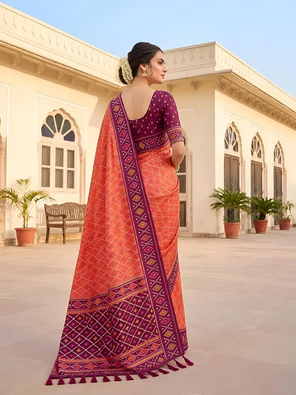 Patola_Silk_Saree_With_Blouse_Piece