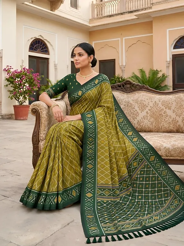 Patola_Silk_Saree_With_Blouse_Piece