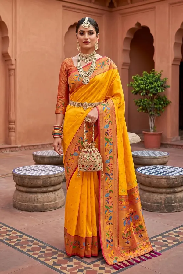 Paithani_Silk_Saree_With_Blouse_Piece