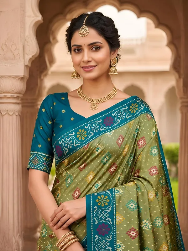 Patola_Silk_Saree_With_Blouse_Piece