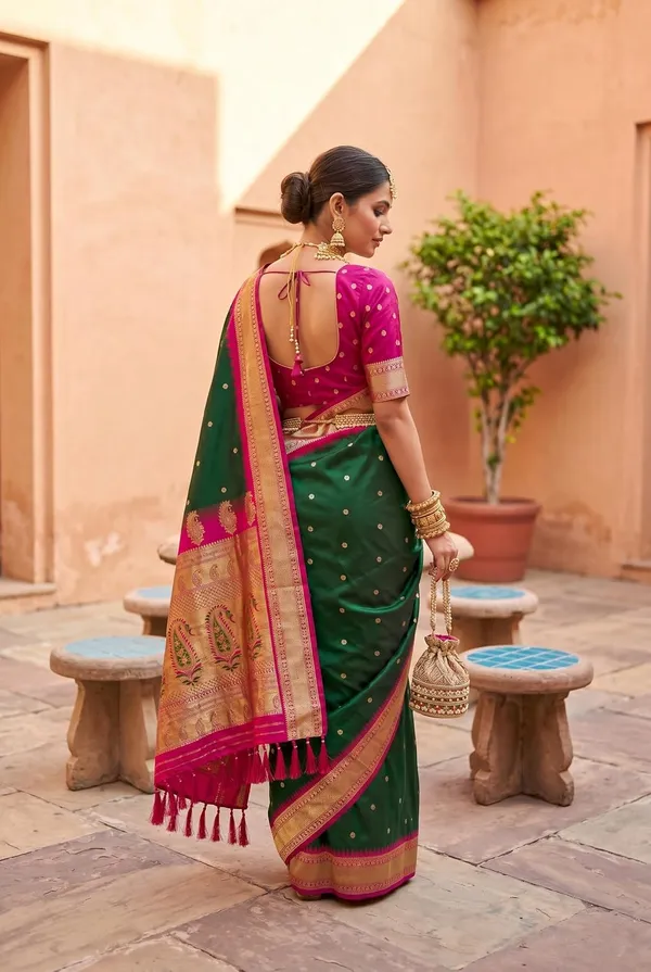 Silk_Saree_With_Zari_Weaving_And_Blouse_Piece