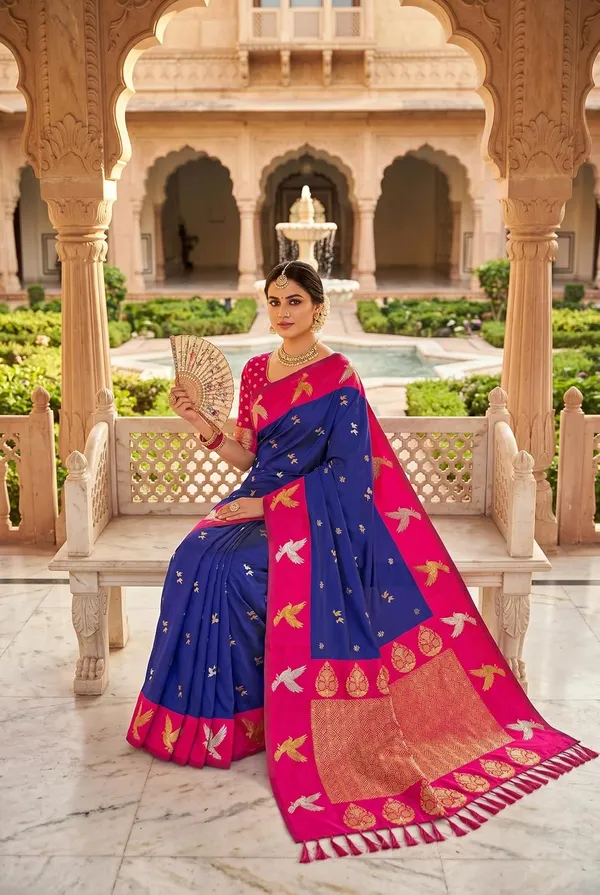 Silk_Saree_With_Zari_Weaving_And_Blouse_Piece