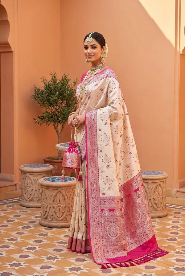 Banarasi_Silk_Saree_With_Zari_Weaving