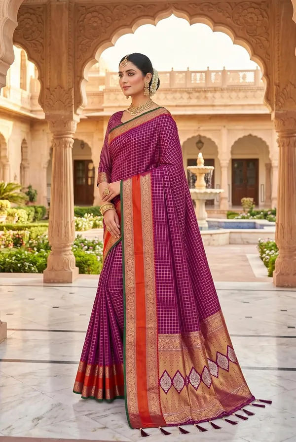 Silk_Saree_With_Blouse_Piece