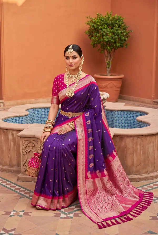 Banarasi_Silk_Saree_with_Silver_Zari_Paisley_Weaving