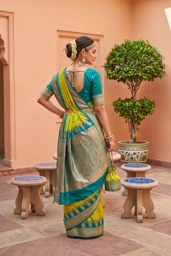 Banarasi_Silk_Saree_with_Silver_Zari_Paisley_Weaving