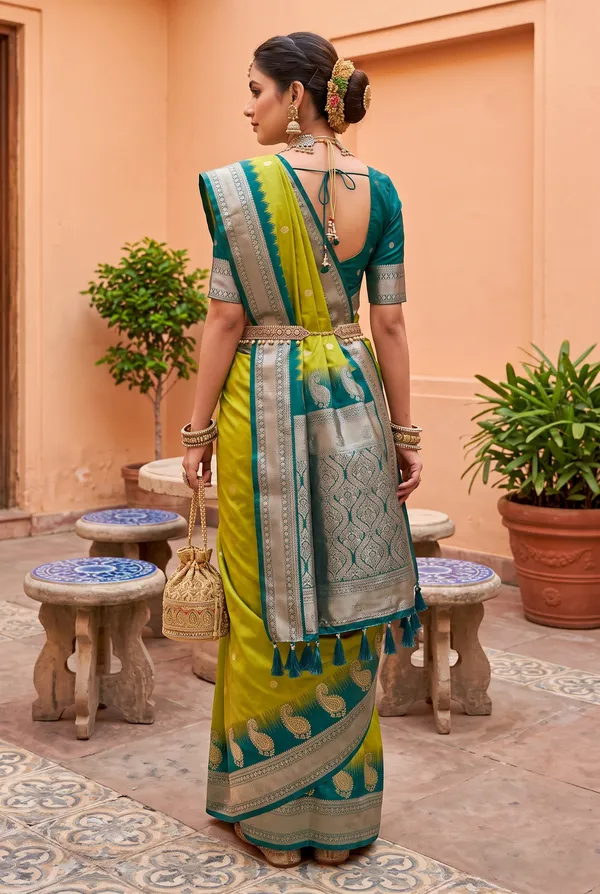 Banarasi_Silk_Saree_with_Silver_Zari_Paisley_Weaving