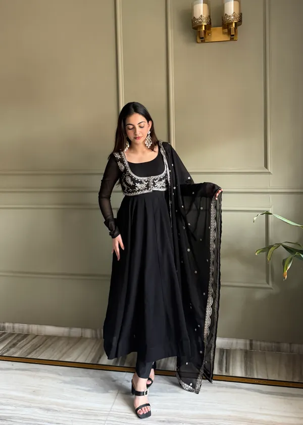 Elegant_Black_Embroidered_Anarkali_Suit_Set_with_Net_Dupatta