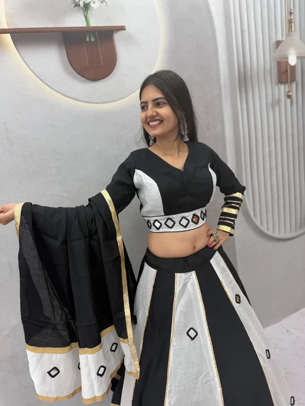 Elegant_Black_&_White_Roman_Silk_Lehenga_Choli_with_Mirror_Work_&_Zari_Border_Dupatta