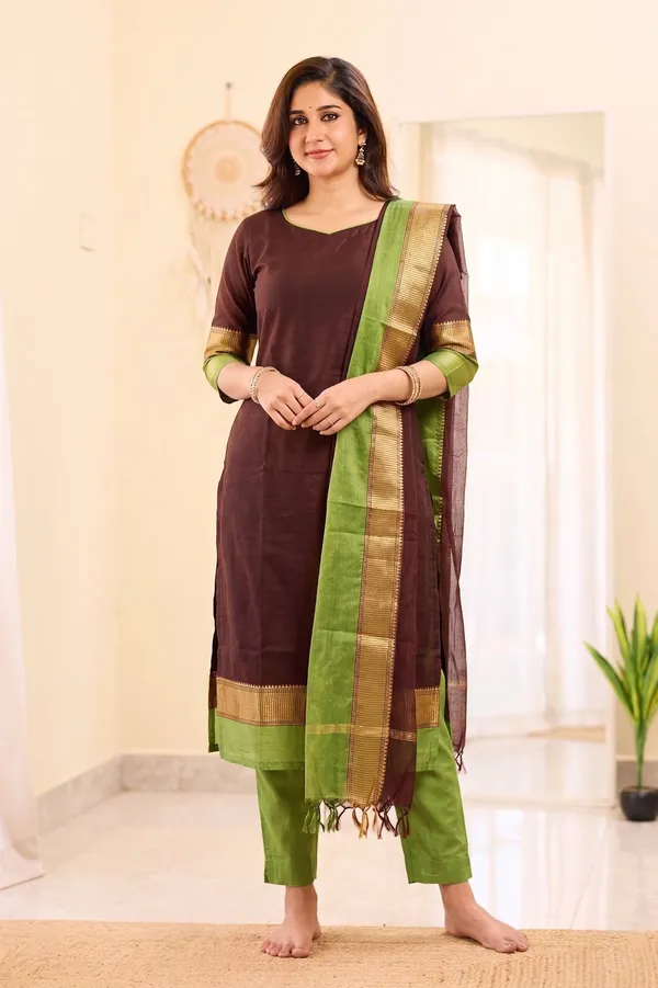 Elegant_Brown_&_Olive_Green_Kanchi_Cotton_Kurta_Set_with_Gold_Border_Dupatta