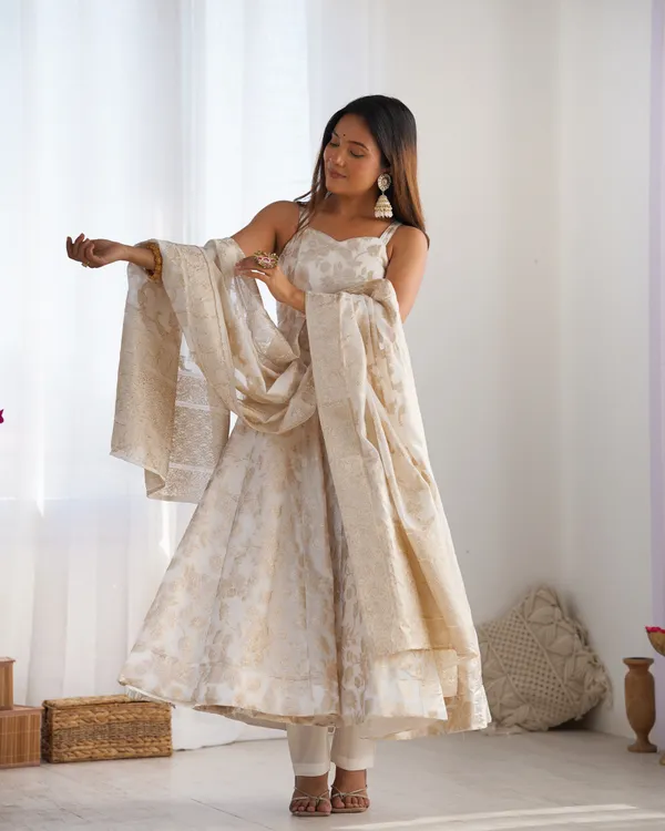 Elegant_Champagne_Gold_Floral_Banarasi_Organza_Dress