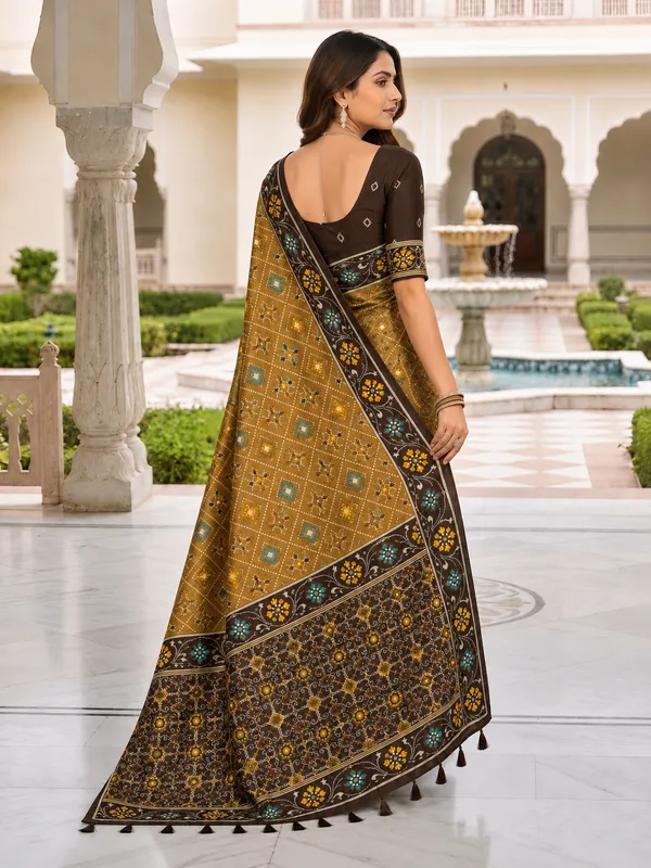 Elegant_Coffee_Patola-Inspired_Printed_Saree_with_Contrast_Border