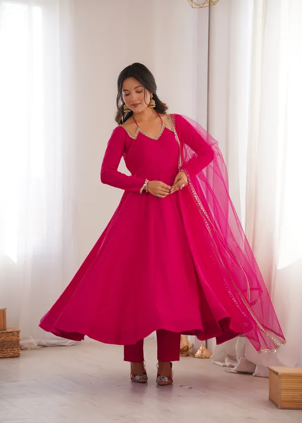 Elegant_Dark_Pink_Anarkali_Suit_Set_with_V-Neckline