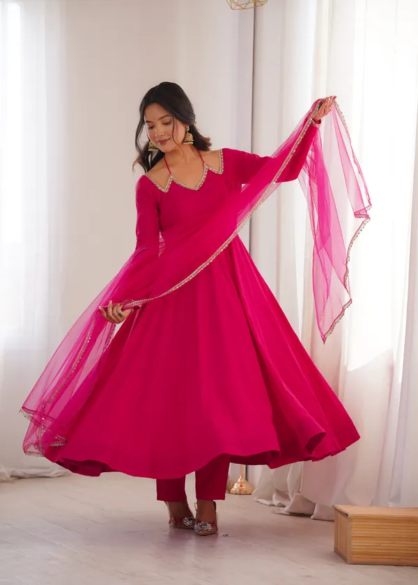 Elegant_Dark_Pink_Anarkali_Suit_Set_with_V-Neckline