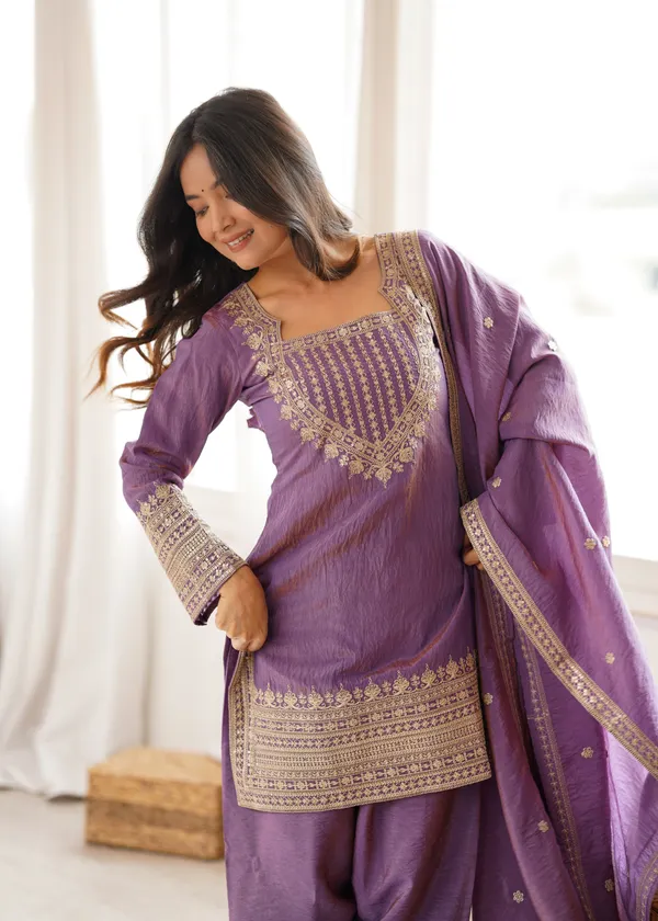 Elegant_Onion_Pink_Gold-Embroidered_Salwar_Suit_Set_with_Dupatta