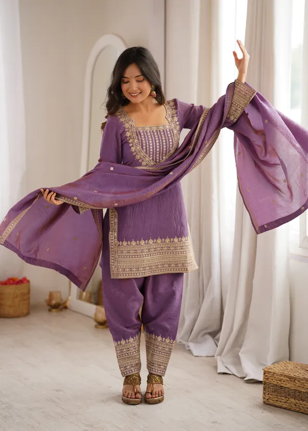 Elegant_Onion_Pink_Gold-Embroidered_Salwar_Suit_Set_with_Dupatta