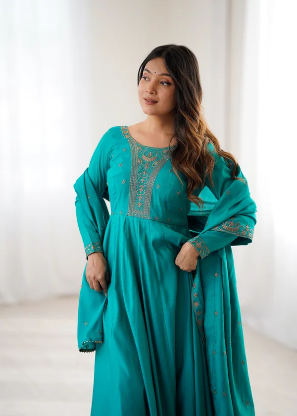 Elegant_Teal_Blue_Embroidered_Anarkali_Suit_Set_with_Dupatta