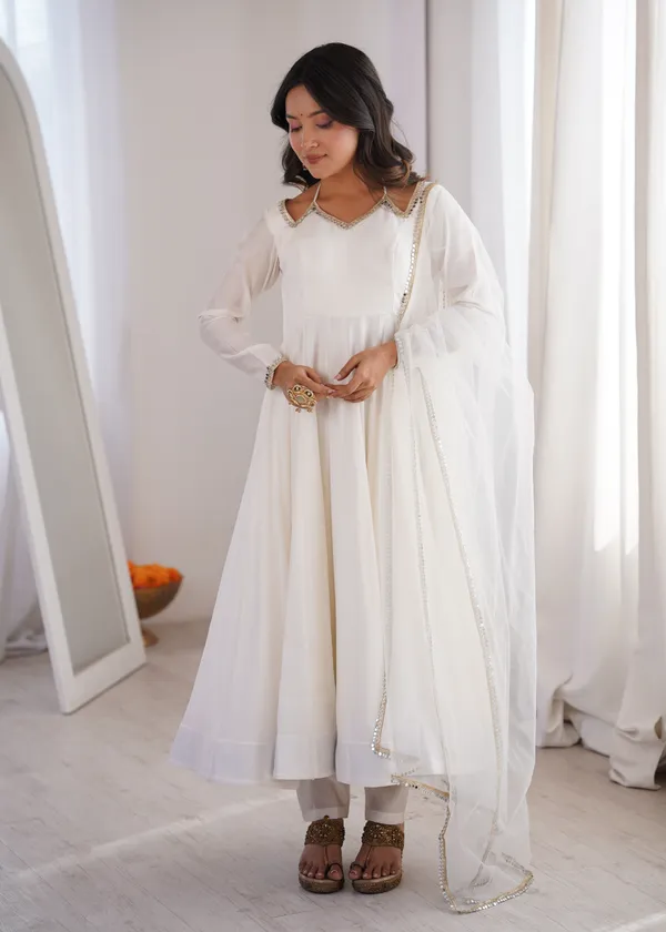 Elegant_White_Anarkali_Suit_Set_with_V-Neckline