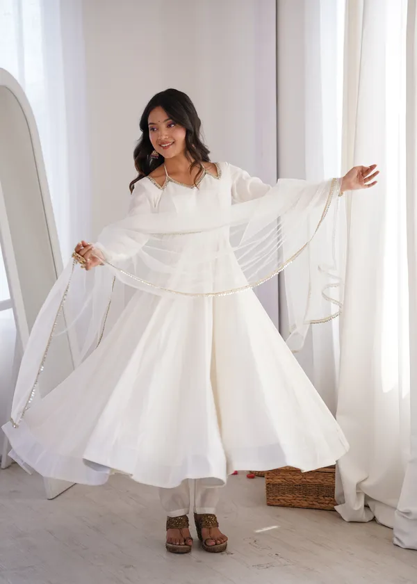 Elegant_White_Anarkali_Suit_Set_with_V-Neckline