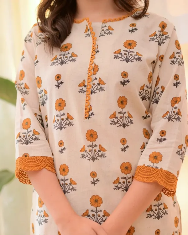 Orange_Women's_Floral_Printed_Cotton_Kurti_Pant_Set